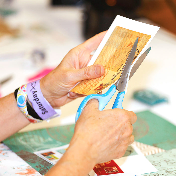 Small Curved Blade Scissors