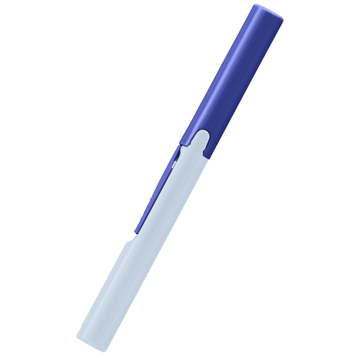 Twiggy curved blade scissors in blue