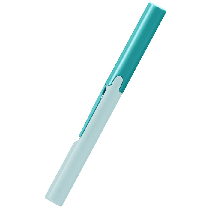 Twiggy curved blade scissors in blue